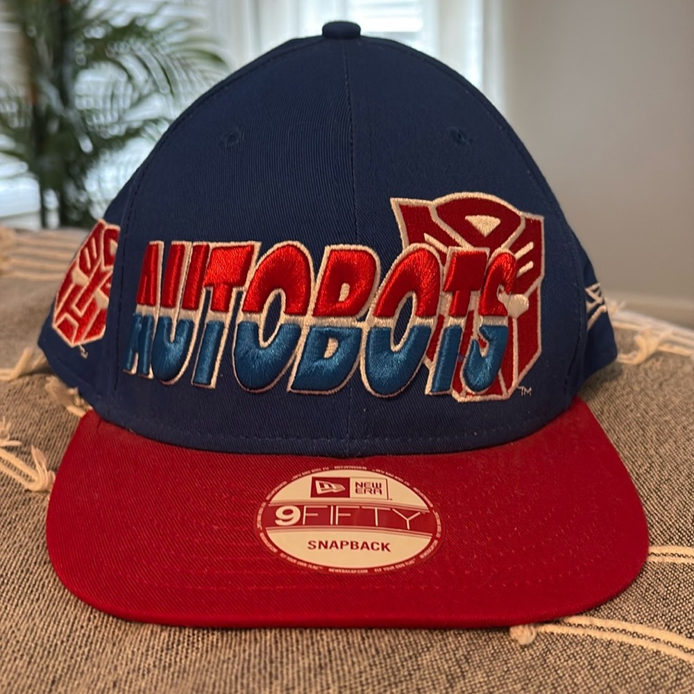 Men’s Transformers Autobot snap back hat